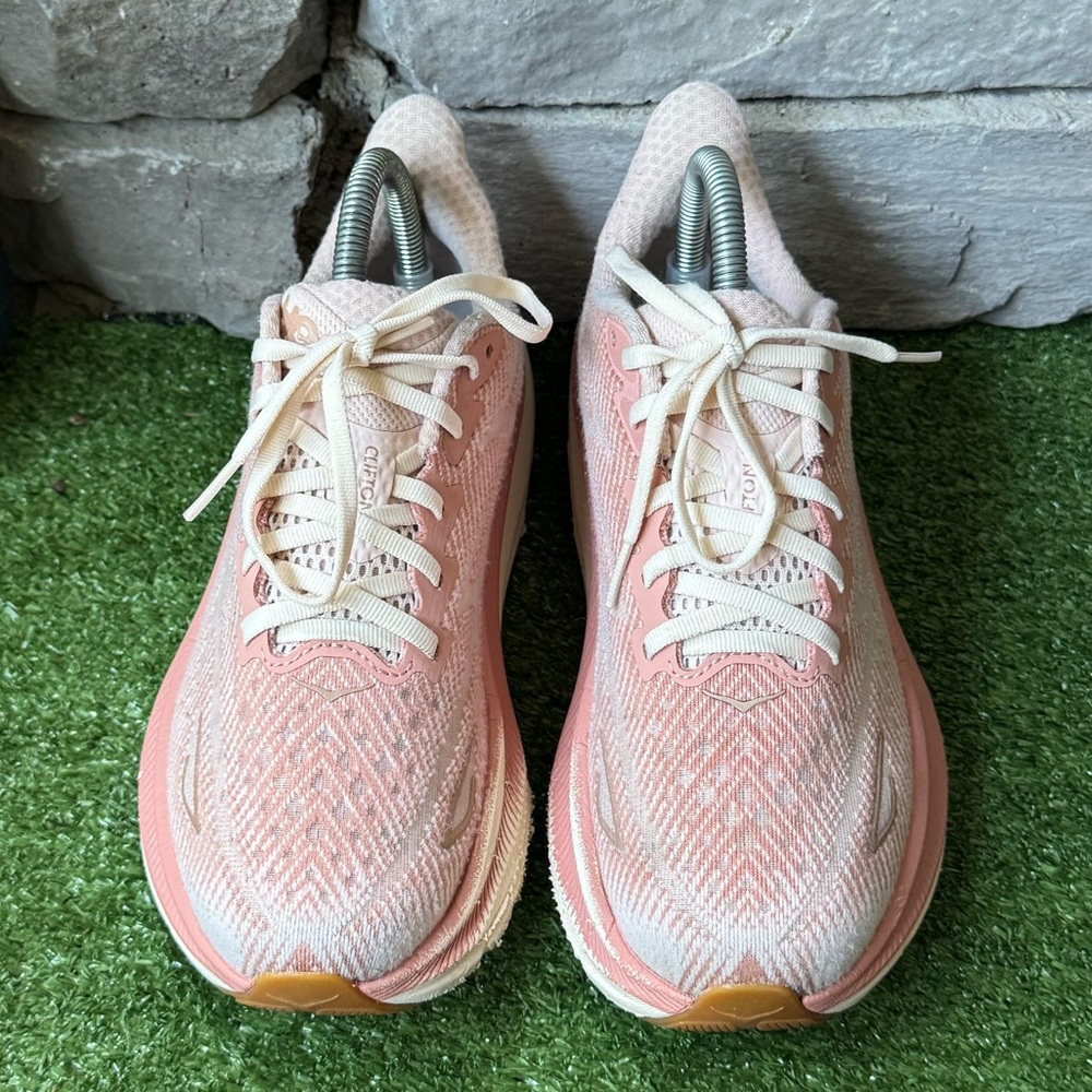 Hoka One One Clifton 9 Women’s Sneakers - Picture 3 of 10